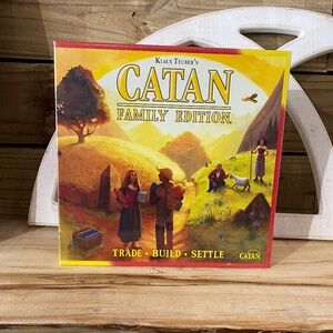 New Catan Family Edition, Trade, Build, Settle, Board Game CN7003 Factory Sealed